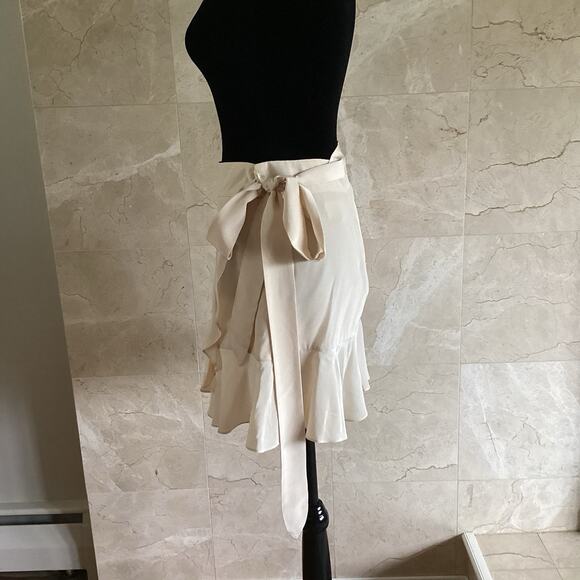 Michelle Mason Silk Wrap Skirt 6 Neutral Ruffle, Soft girl Quiet Luxury Coquette - Picture 4 of 12